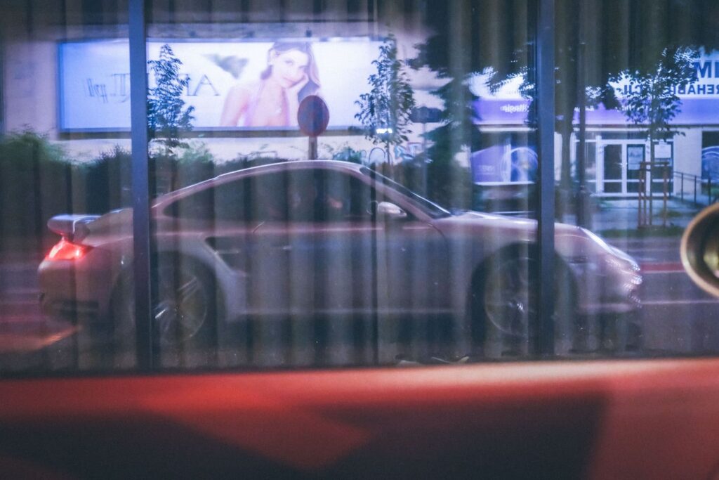 https://ocs-pl.oktawave.com/v1/AUTH_2887234e-384a-4873-8bc5-405211db13a2/autoblog/2025/05/Porsche-911-Turbo-997_20-1024x683.jpg