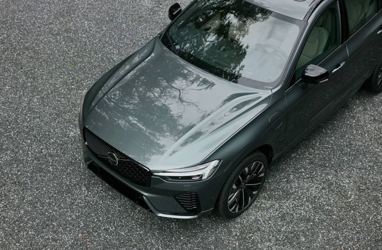 Volvo XC60 cover sponsor