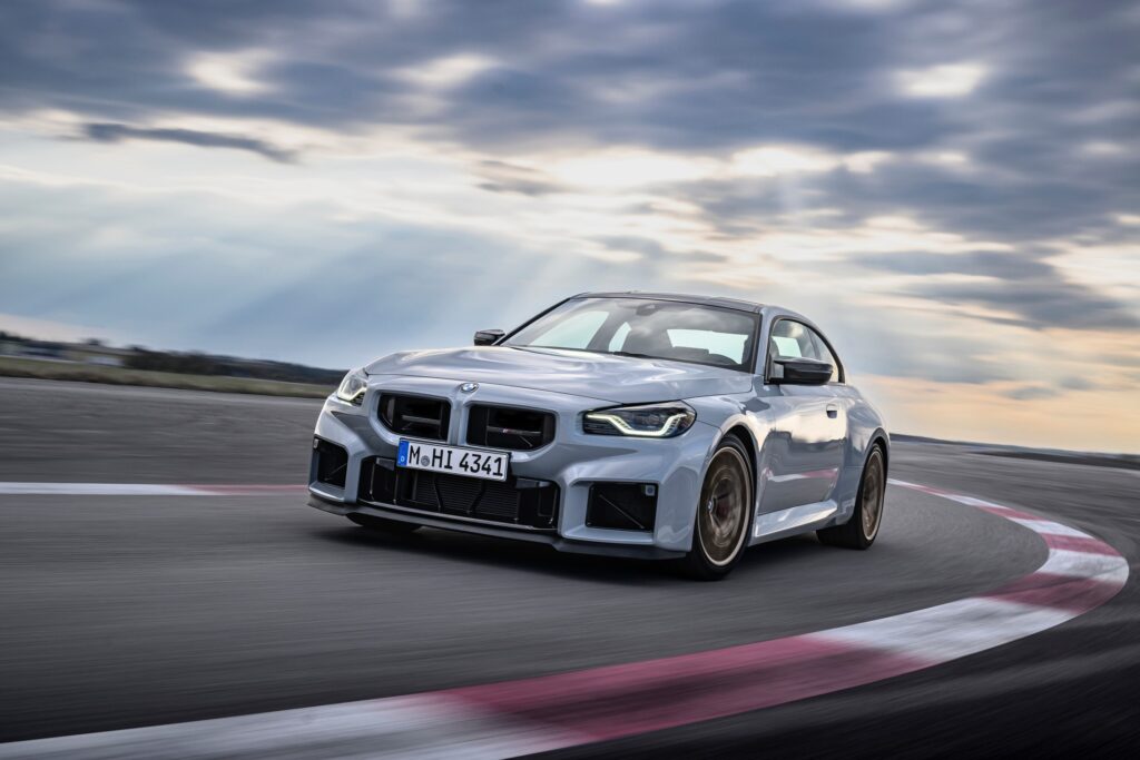 https://ocs-pl.oktawave.com/v1/AUTH_2887234e-384a-4873-8bc5-405211db13a2/autoblog/2025/05/bmw-m2-cs-16-1024x683.jpg