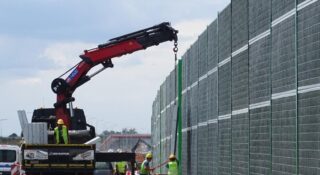 Jednym dają ukojenie, dla drugich są zmorą. Nowe ekrany wyciszą popularną autostradę