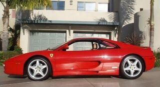 Kultowe Ferrari z silnikiem Opla istnieje. Jest mocniejsze niż seria z lat 90.