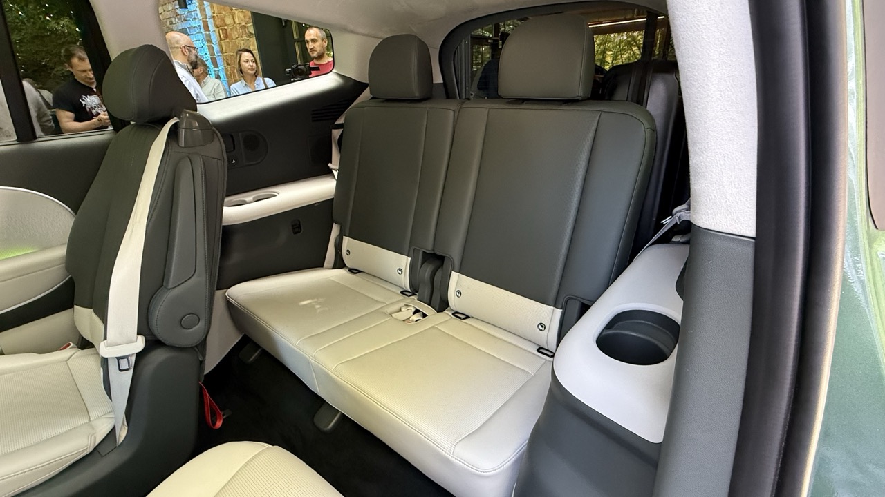 hyundai ioniq 9