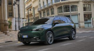 Chiński SUV Stellantis dostaje takie zmiany, że on chyba nie będzie już tani