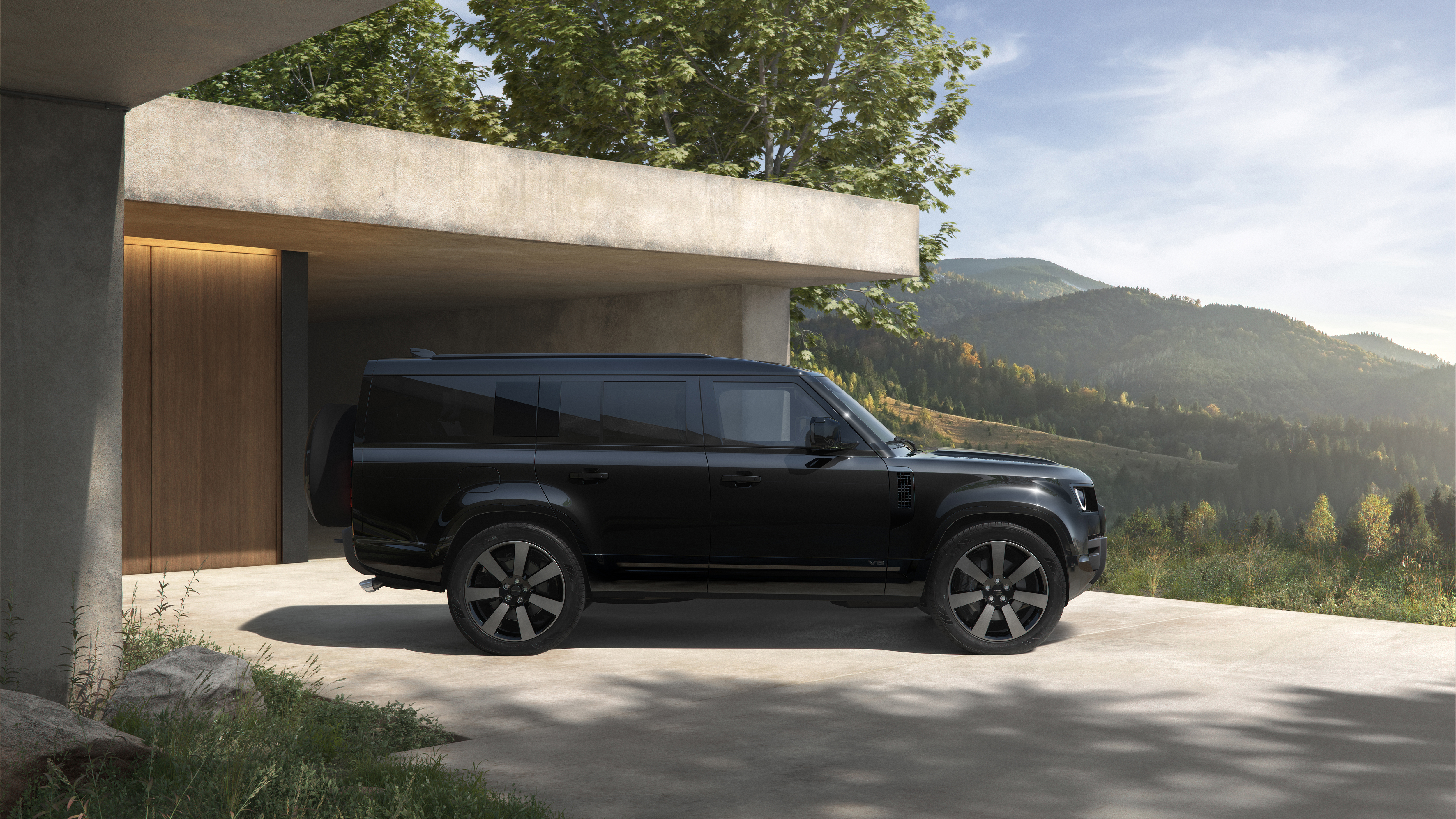 Land Rover Defender MY26