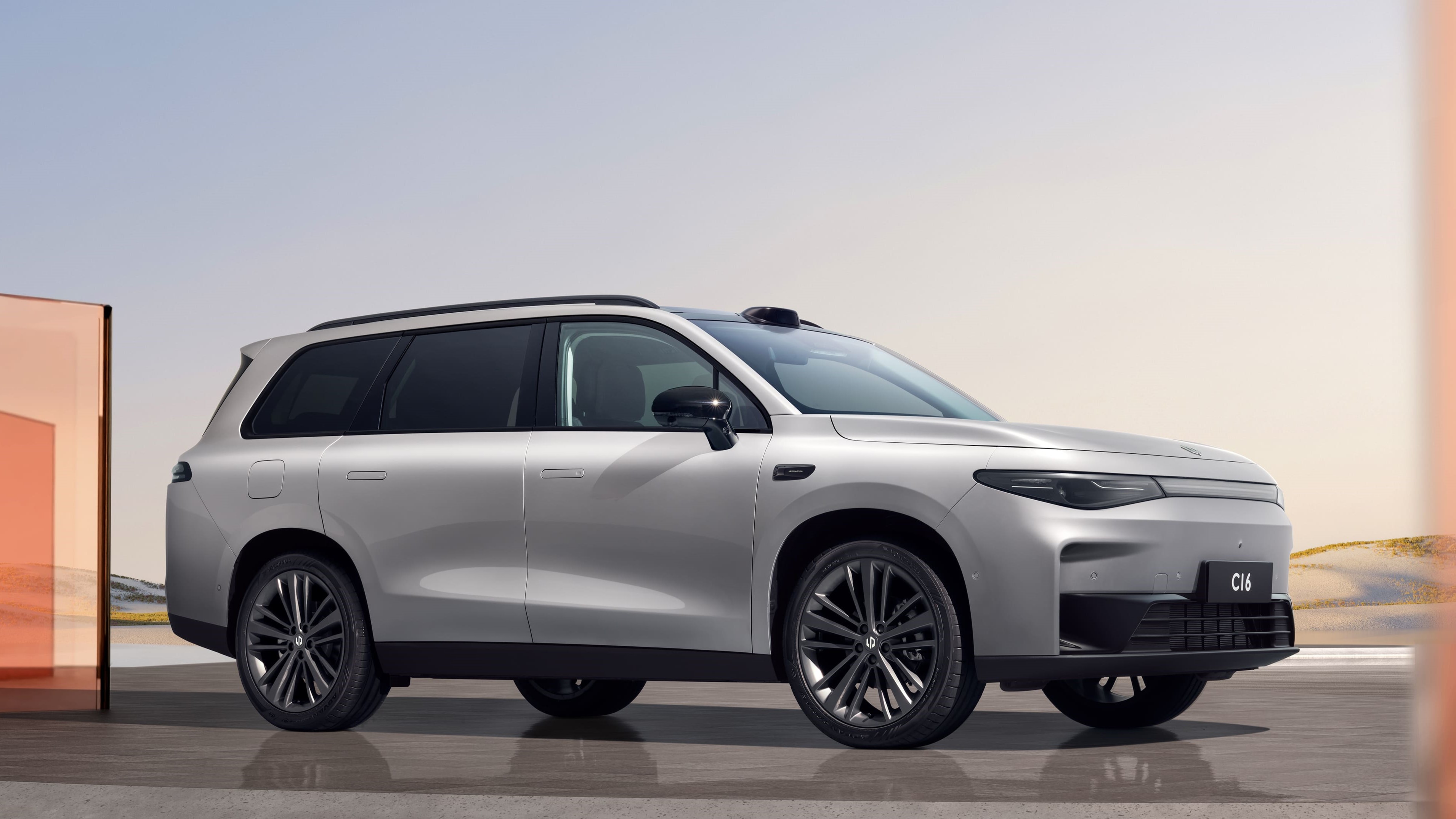 Nowy SUV Stellantis na horyzoncie. To będzie marzenie 5-osobowych rodzin