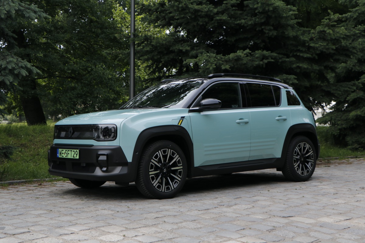 Jeździłem nowym Renault 4 E-tech. Najważniejszy powód, by je kupić, to geopolityka