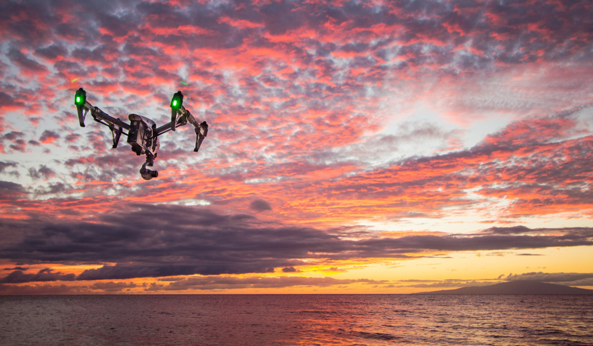 Halo, wieża? Chciałem zgłosić lot mojego drona – przyszłość naszych dronów wg Komisji Europejskiej
