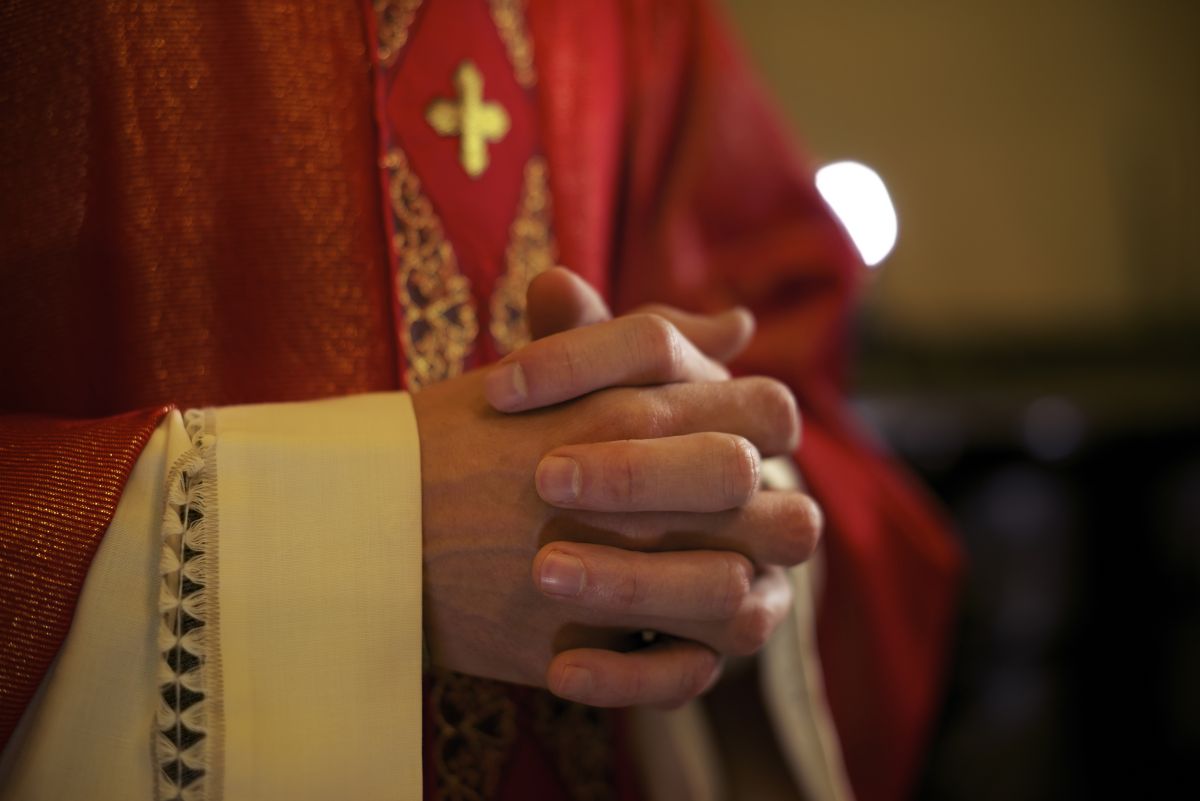 Biskup może nałożyć na Ciebie podatek pod rygorem ekskomuniki