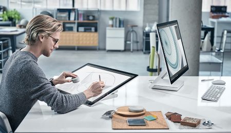 Recertyfikowany Microsoft Surface Studio za ok. 5640 złotych dla przedsiębiorców