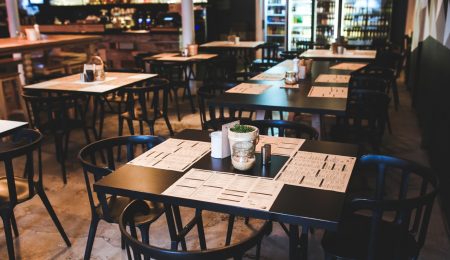 Czy restauracja może zgodnie z prawem odmówić podzielenia płatności?
