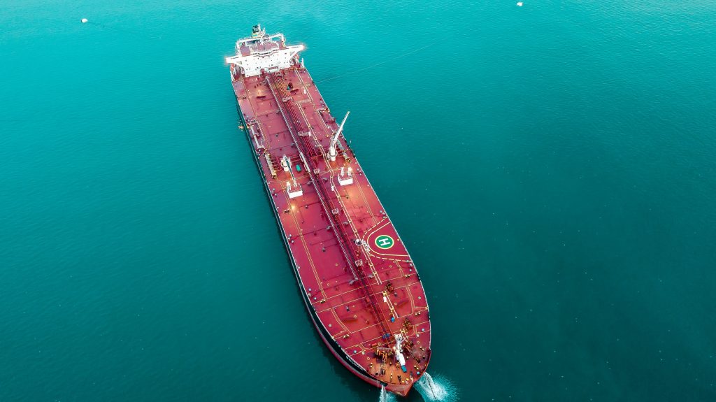 Upadająca Wenezuela potrzebuje ropy z Iranu, choć ma jedne z większych zapasów tego surowca na świecie