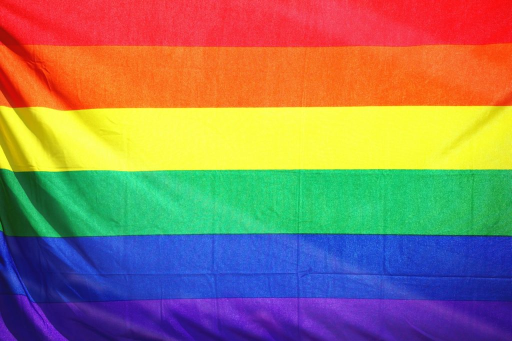 Andrzej Duda wykonał kolejny krok, by geje i lesbijki pojawili się w polskiej Konstytucji