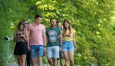 Wystarczył ciepły, kwietniowy weekend, by Polacy zaczęli masowo łamać obostrzenia w całym kraju