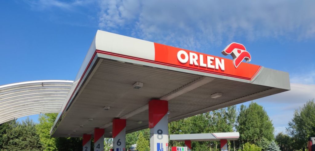 Daniel Obajtek chce „stabilizować” ceny paliw. Czyli prawie 6 zł za litr już zostanie?