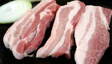 Nowy pomysł Sylwii Spurek: wyższa składka zdrowotna dla jedzących mięso