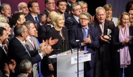 Dla Marine Le Pen Ukraina leży w strefie wpływów Rosji. Prawicowa międzynarodówka Kaczyńskiego służyć będzie tylko Rosji