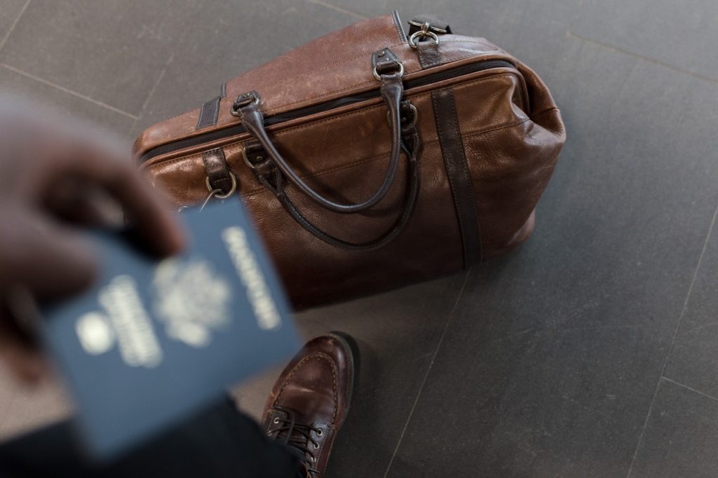 Przedsiębiorcy nie mają prawa żądać paszportów covidowych i uzależniać od nich wykonania usługi