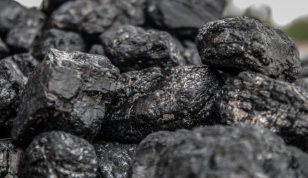 Dziurę z węglem próbuje zasypać JSW, ceny podobne jak w PGG