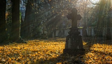 Mieszkania powstaną bliżej cmentarzy. Trwają prace nad nową ustawą