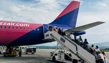 Wizz Air w opałach. Będzie śledztwo w sprawie notorycznego łamania praw pasażerów