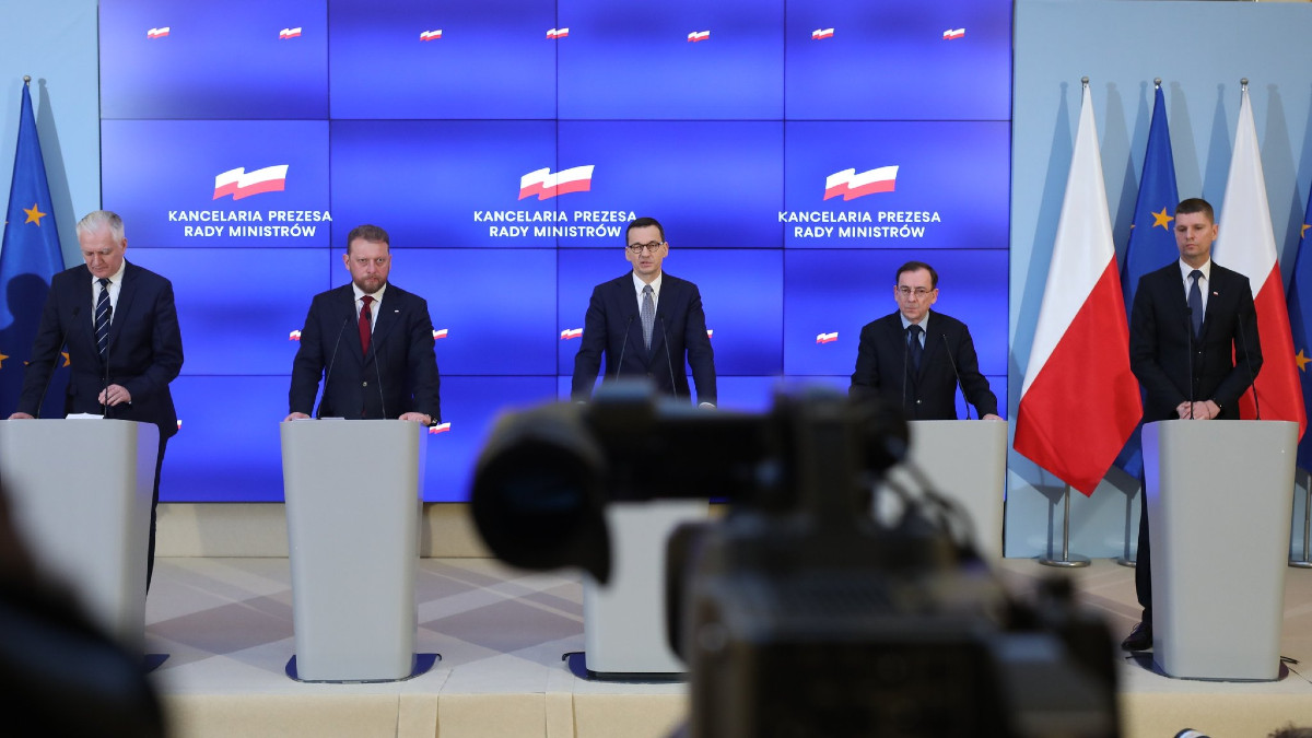 Epidemia koronawirusa. Zakaz imprez masowych w Polsce