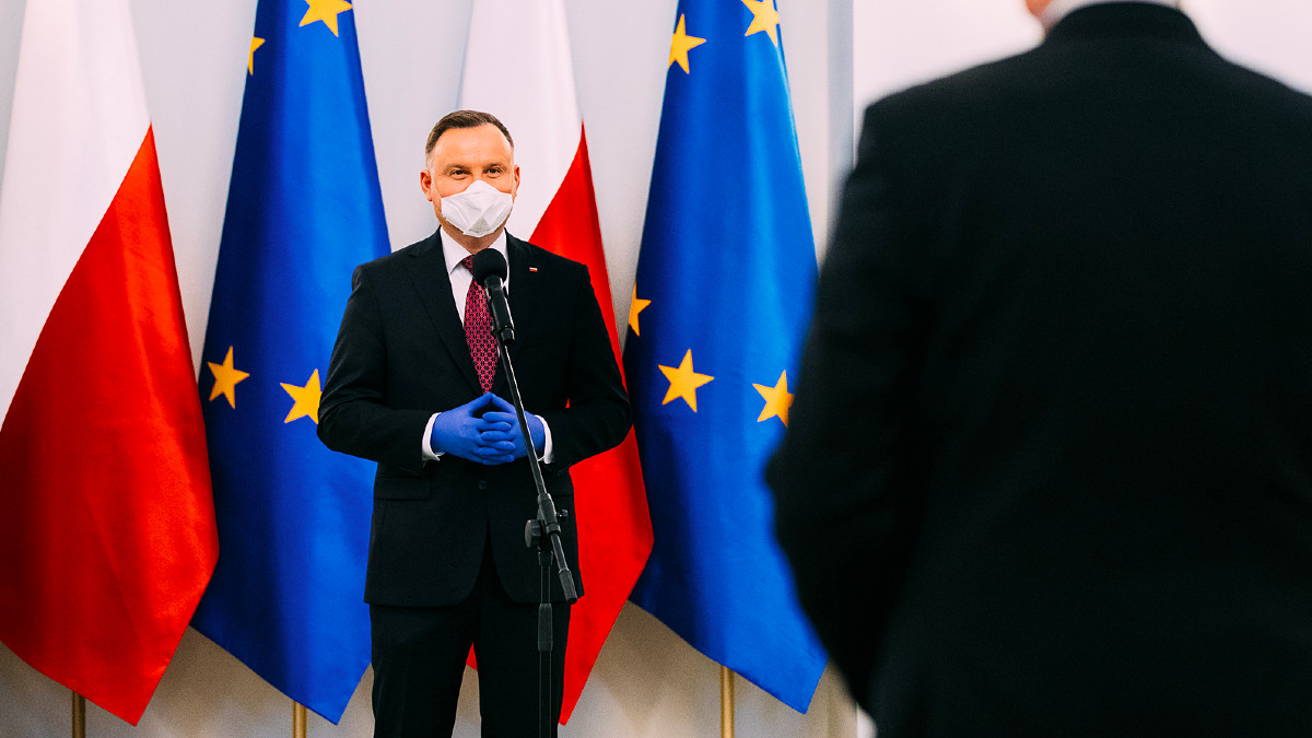 Nie będzie Niemiec pluł nam w twarz jakimś germańskim tlenem. Zignorowaliśmy cenną ofertę pomocy