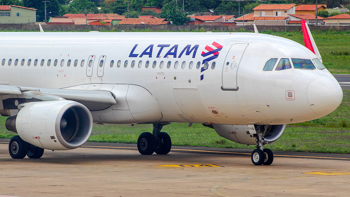 Upada największa linia lotnicza od wybuchu pandemii koronawrusa. Chilijski Latam złożył wniosek o upadłość