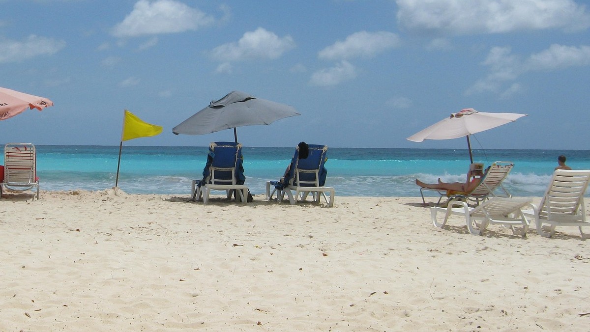 A może by tak rzucić wszystko i wyjechać na Barbados? Rajska wyspa zaprasza do… pracy