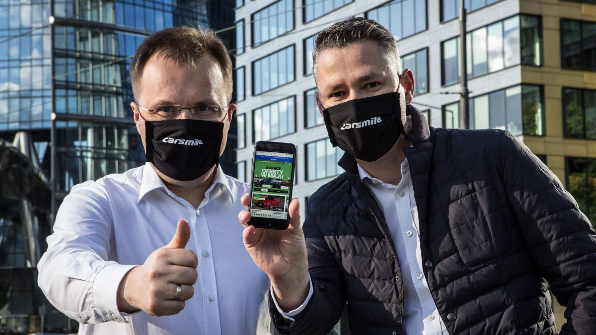 Nie wierzyli, kpili, mówili, że to dziwne. I co, niedowiarki? Teraz wy płaczecie, a Carsmile bije rekordy