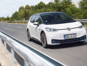 Elektromobilność. Volkswagen chce urządzić na greckiej wyspie zielony raj