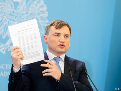 Serwisy społecznościowe. Zbigniew Ziobro chce Rady Wolności Słowa i kar 50 mln zł