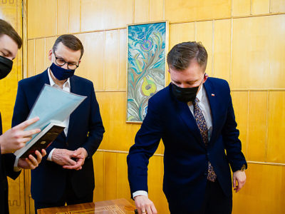 Podatki w Polsce. Kalkulator Ministerstwa Fianansów pokazuje, jak dużo stracimy na Polskim Ładzie