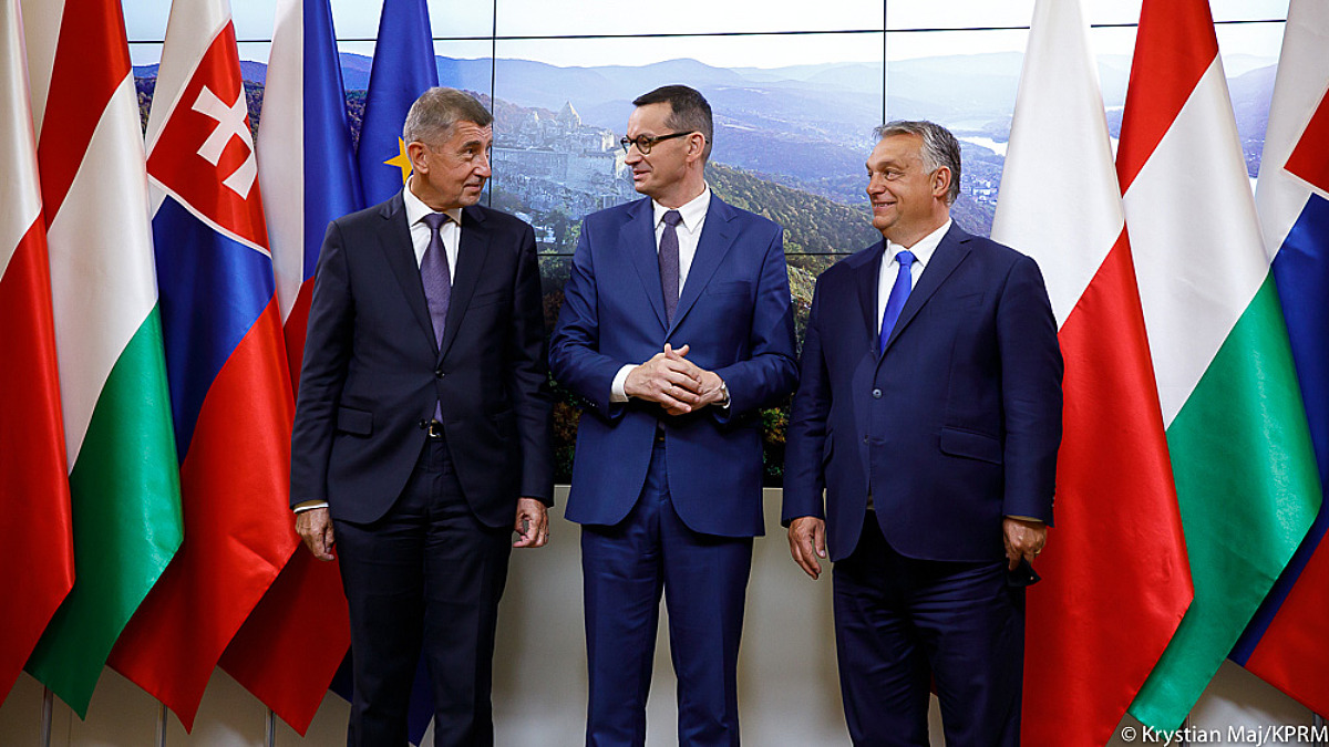 Inflacja w Polsce. Trwa wielki mecz monetarny Polski, Węgier i Czech