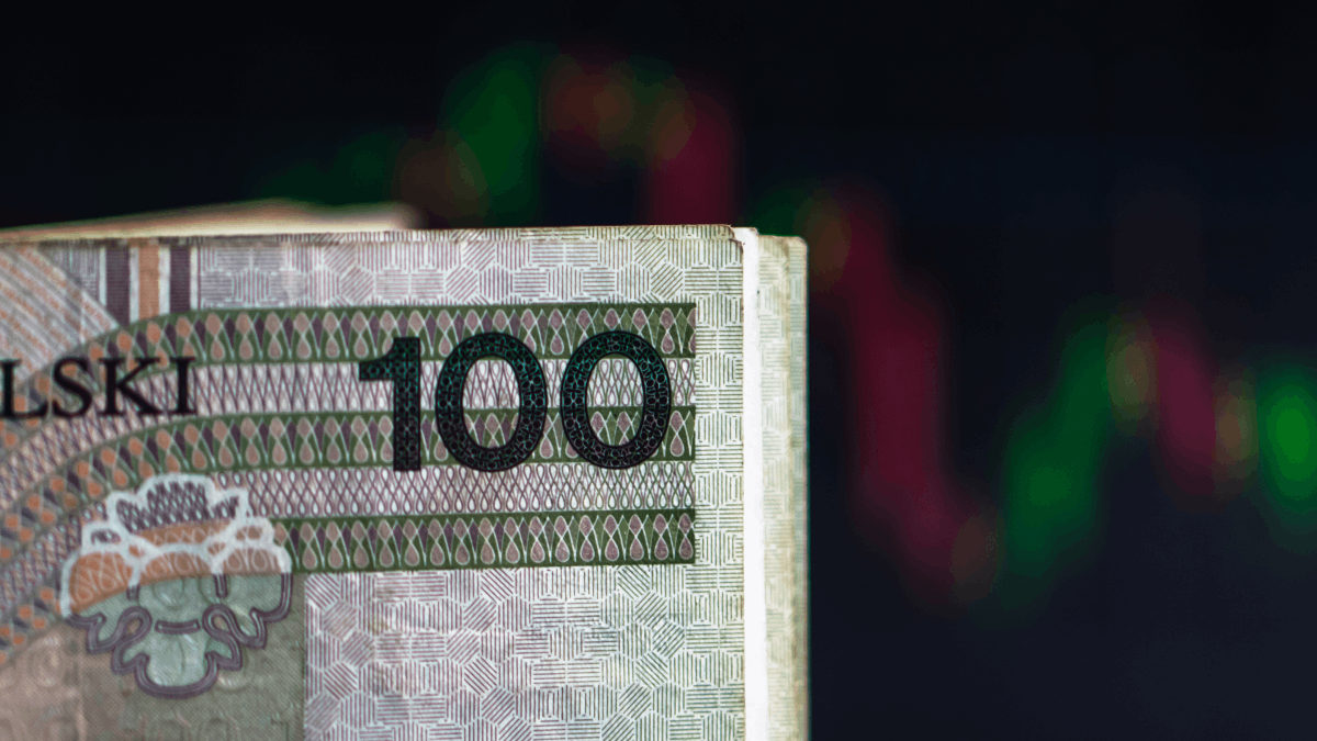 Złoty chłopcem do bicia dla innych walut. Zobaczcie, od kogo zbiera największy łomot
