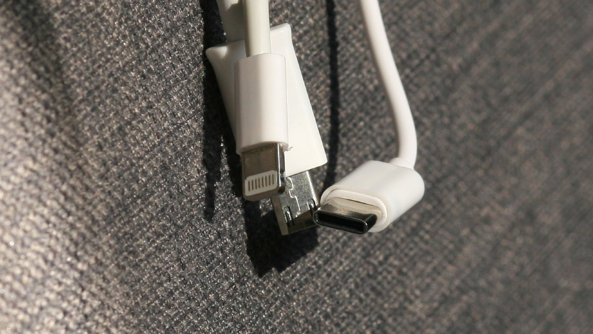 Koniec gniazda Lightning w Europie. Bruksela stawia na USB-C