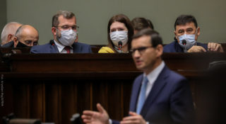 Zarobki w rządzie. Rząd da kierownikom po 16 tys. zł