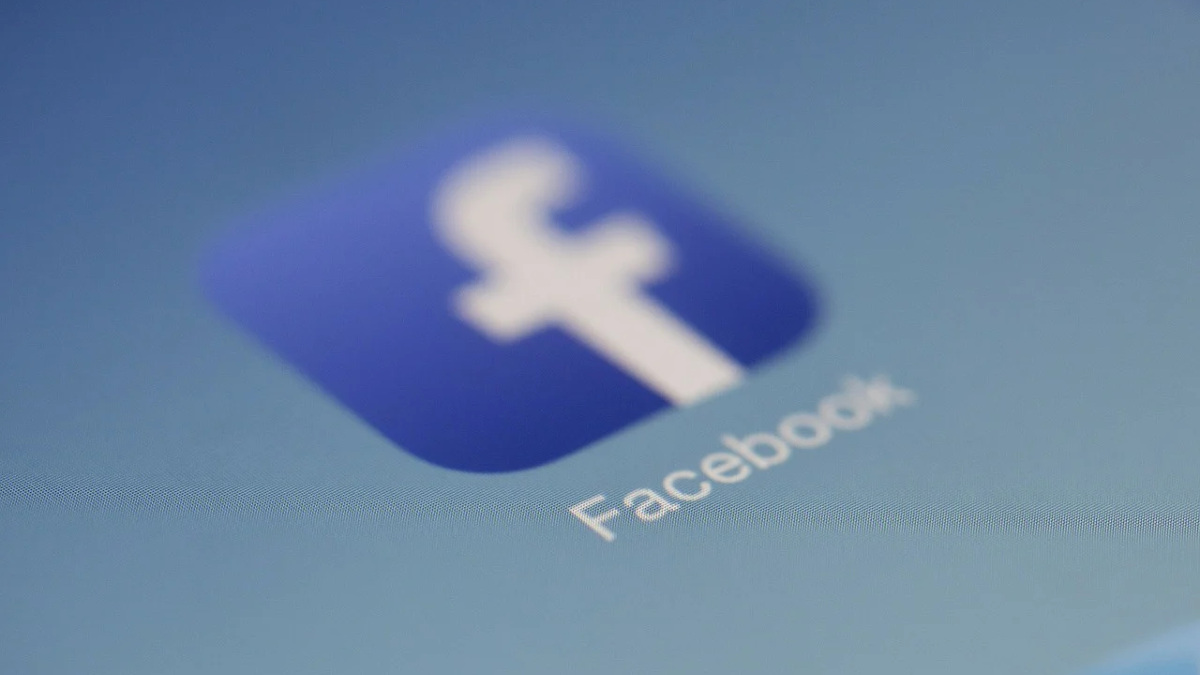 Awaria Facebooka. Gigant przeprasza, a konkurencja cieszy się z nowych użytkowników
