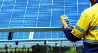 Polska sięga po energię ze Słońca. Gigant inwestuje w  megafarmę fotowoltaiczną