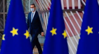 Polityka klimatyczna. Premier Morawiecki prosi Unię, by zwolniła i poczekała na maruderów