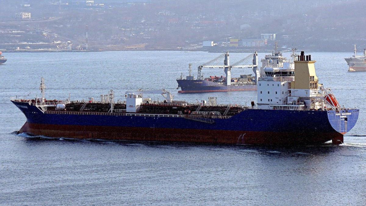 Putin nie pompuje, więc podkradliśmy gaz Chińczykom. I to na samym środku oceanu