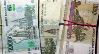 Nie uwierzycie, ile od marca można było zarobić na rublu. Złoty? Szkoda gadać…