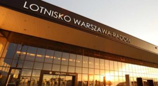 Klienci napalili się na tanie latanie z Radomia, a tu taka kompromitacja