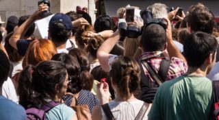 Bilet na plażę będzie trudniej dostać niż na koncert Podsiadły? To już się dzieje, Europa ma dość skąpych turystów