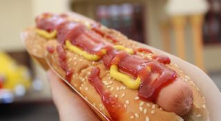 Ile może kosztować hot dog? W Sopocie chyba zgłupieli