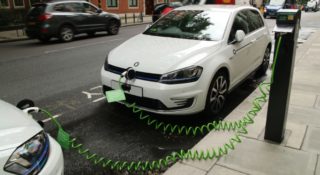 samochody-elektryczne-blakcout-zapotrzebowanie
