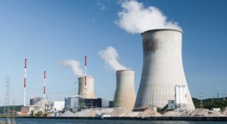 elektrownia-jadrowa-z-co-najmniej-dwuletnim-opoznieniem
