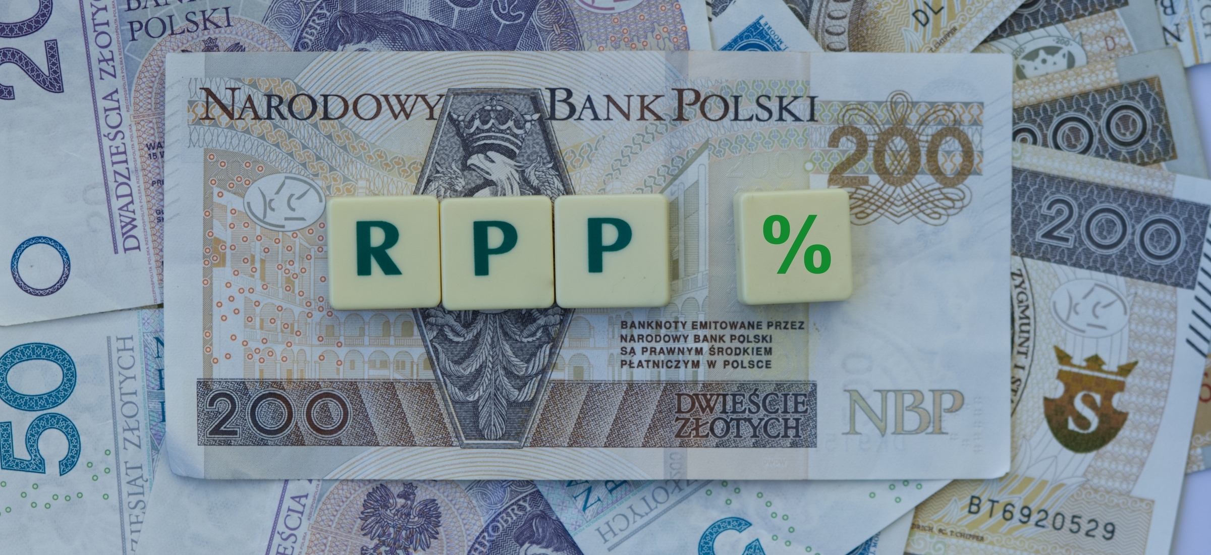 RPP podjęła decyzję ws. stóp procentowych. Znamy prognozy NBP dotyczące inflacji i PKB