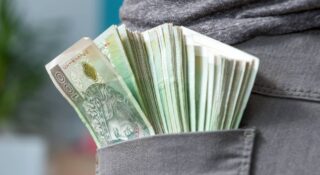Tobie banki skąpią, innym dają 3000 zł za nic