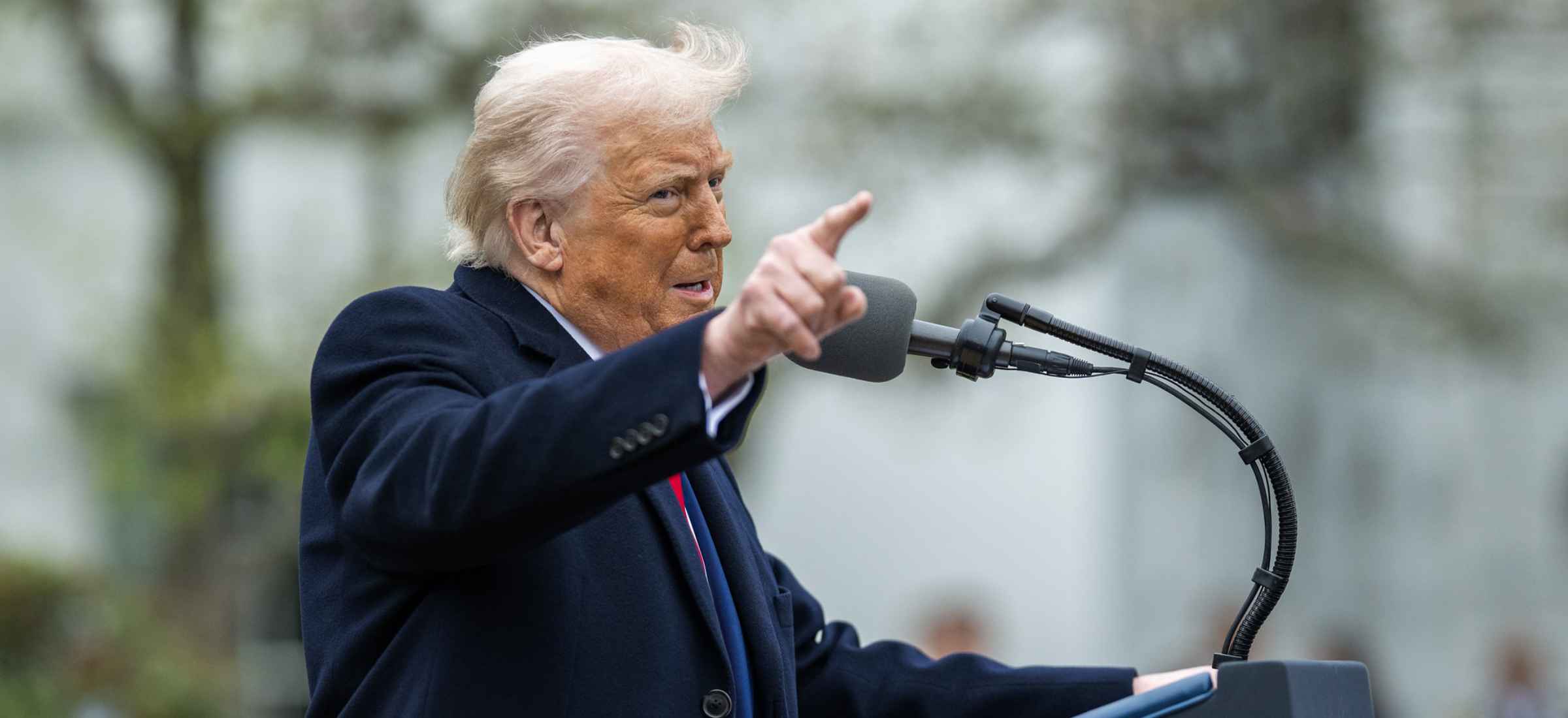 Donald Trump wywraca rynek ropy. Co czeka polskich kierowców na stacjach paliw?