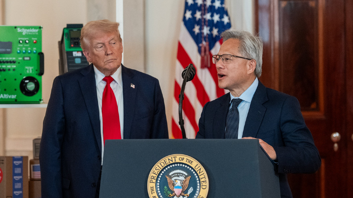 Dobra wiadomość dla Polski. Trump znosi ograniczenia w dostępie do czipów